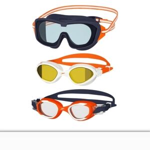 New!Speedo Junior Goggle 3pkOur 2 goggle + 1 mask tri-pack